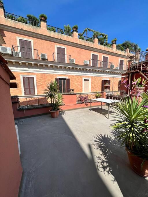 Campo De' Fiori Rooftop Apartment Рим Экстерьер фото