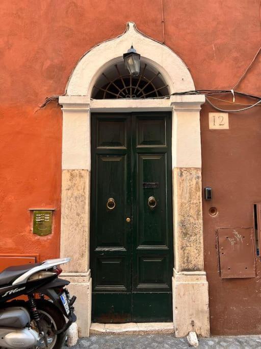 Campo De' Fiori Rooftop Apartment Рим Экстерьер фото